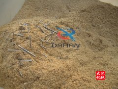 鋸末與電機(jī)軸芯分離設(shè)備：直線篩